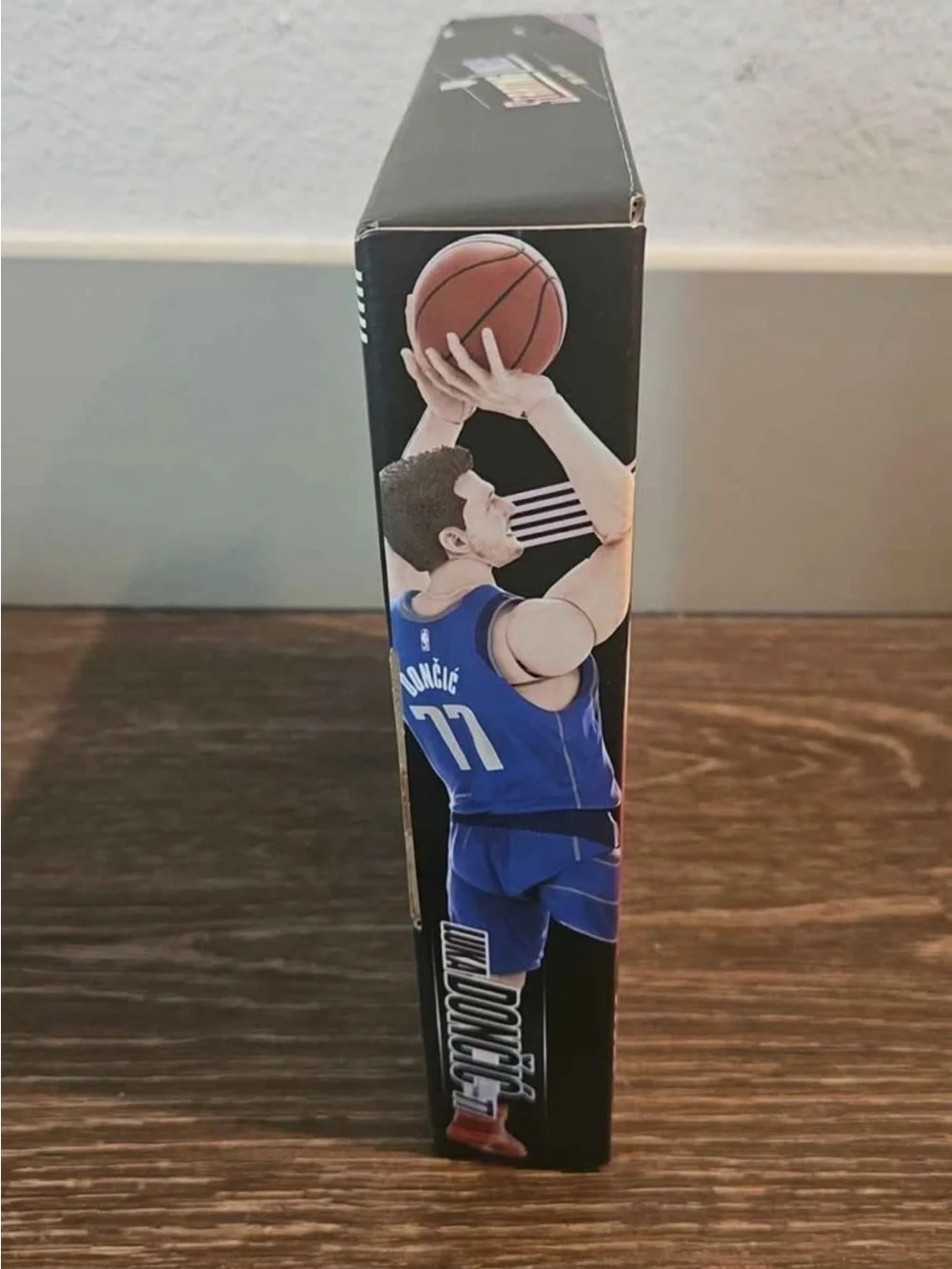 Hasbro NBA Luka Doncic Action Figure Starting lineup Dallas Maverick.